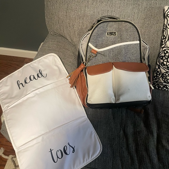 ITZY RITZY💐‼️ - Picture 3 of 3